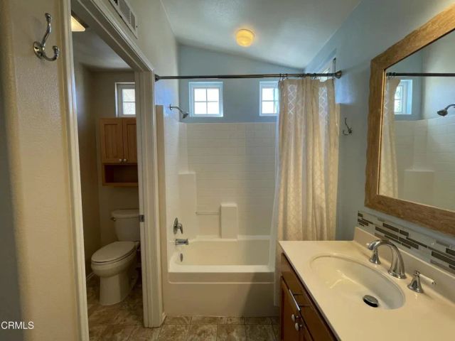 1105 Corte Las Holas, Oxnard, CA 93030