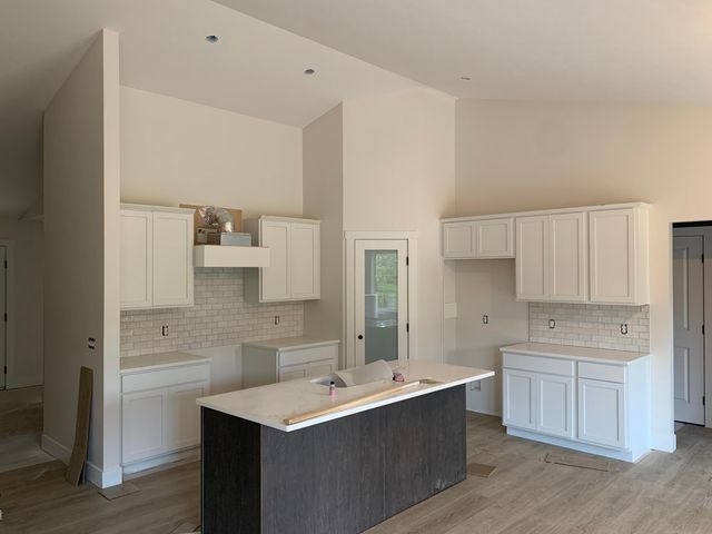 7054 Pinehurst Drive Ne, Cannon Twp, MI 49341