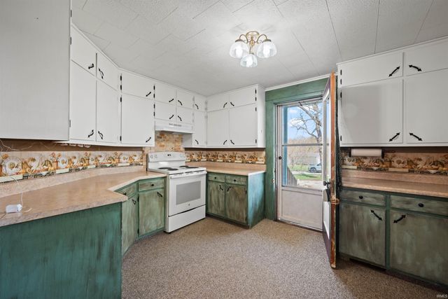 8849 E 100 S Road, Marion, IN 46953