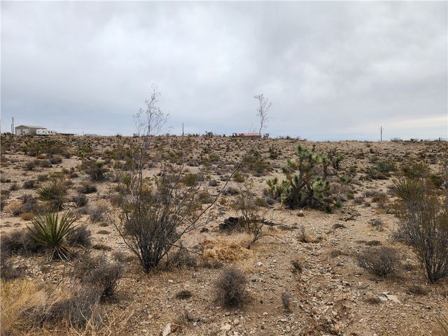 1585 W Promontory Drive, Meadview, AZ 86444