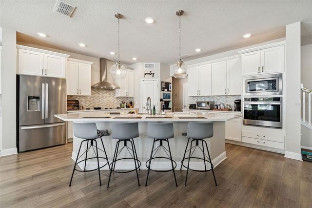 2407 W CARMEN STREET, Tampa, FL 33609