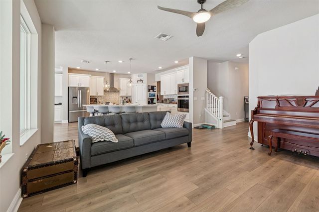 2407 W CARMEN STREET, Tampa, FL 33609