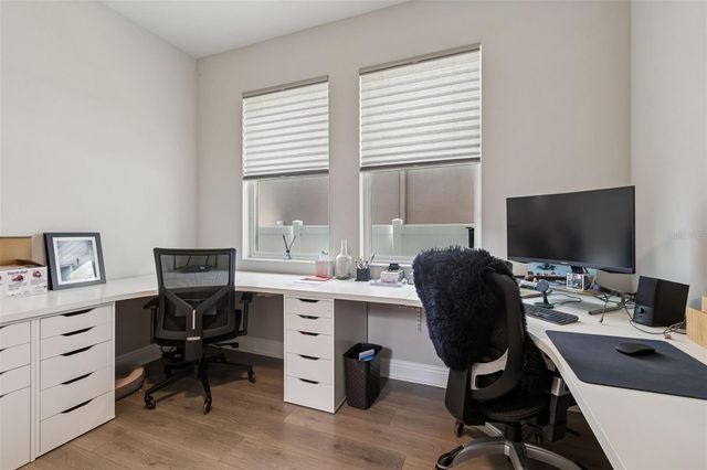 2407 W CARMEN STREET, Tampa, FL 33609