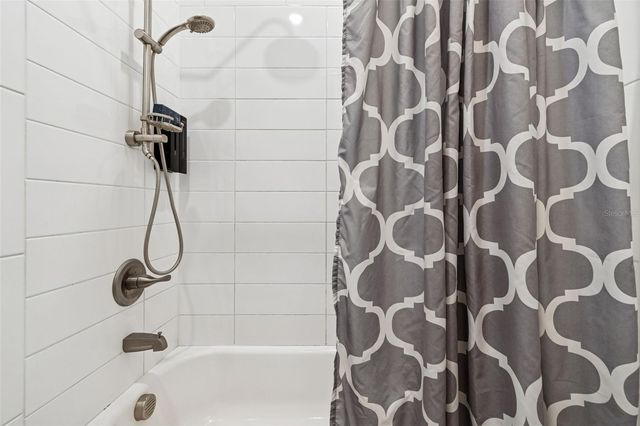 2407 W CARMEN STREET, Tampa, FL 33609