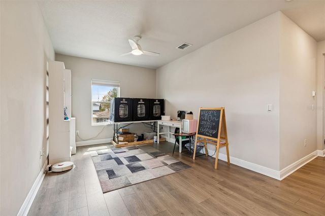 2407 W CARMEN STREET, Tampa, FL 33609