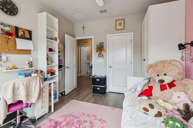 2407 W CARMEN STREET, Tampa, FL 33609