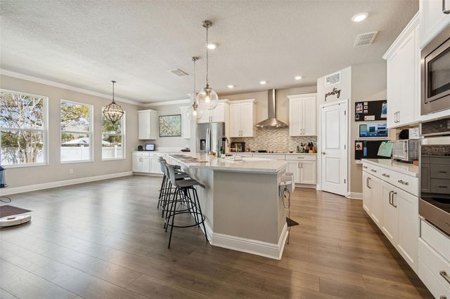 2407 W CARMEN STREET, Tampa, FL 33609