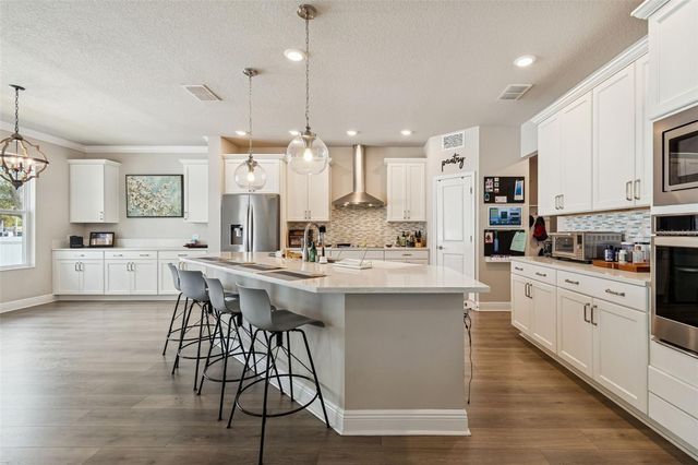 2407 W CARMEN STREET, Tampa, FL 33609