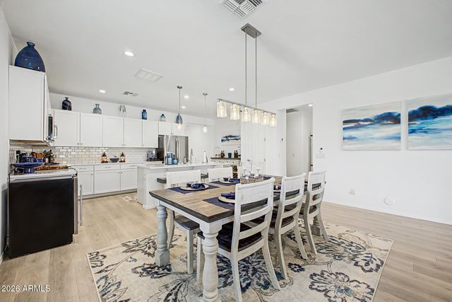 40054 W JAMES Lane, Maricopa, AZ 85138