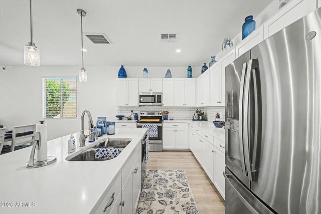 40054 W JAMES Lane, Maricopa, AZ 85138
