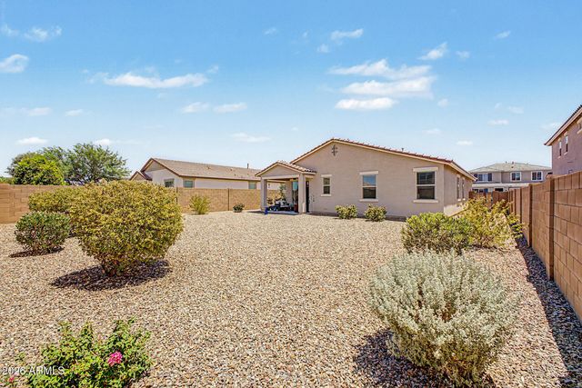 40054 W JAMES Lane, Maricopa, AZ 85138