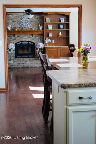 9605 Meghan Ln, Louisville, KY 40291