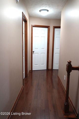 9605 Meghan Ln, Louisville, KY 40291