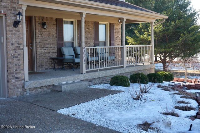 9605 Meghan Ln, Louisville, KY 40291