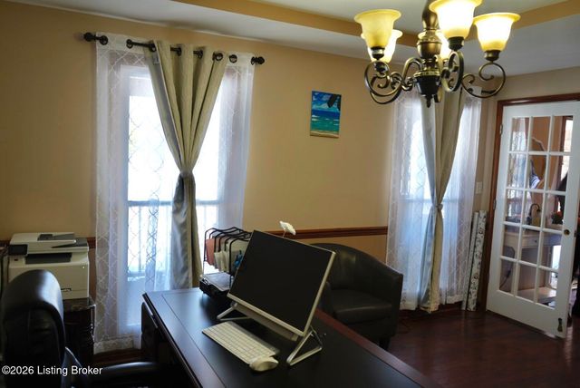 9605 Meghan Ln, Louisville, KY 40291