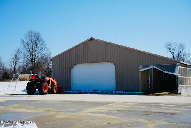 9605 Meghan Ln, Louisville, KY 40291