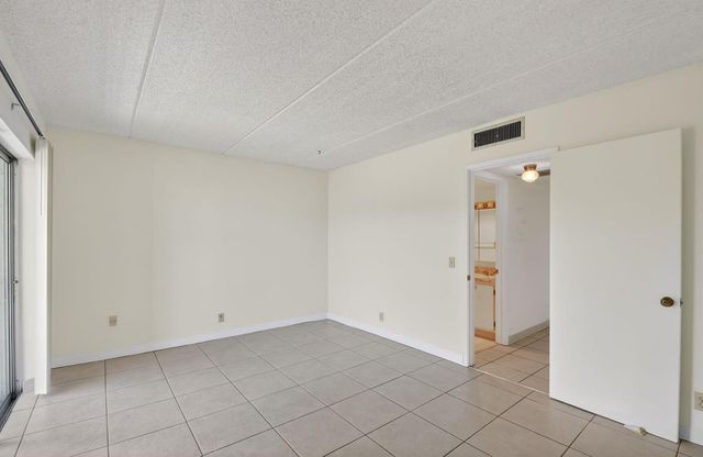3300 Springdale Boulevard 208, Palm Springs, FL 33461