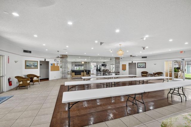 3300 Springdale Boulevard 208, Palm Springs, FL 33461