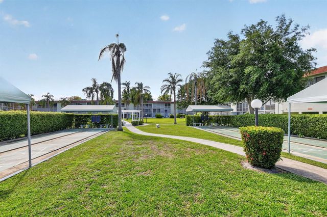3300 Springdale Boulevard 208, Palm Springs, FL 33461