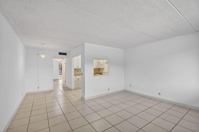 3300 Springdale Boulevard 208, Palm Springs, FL 33461