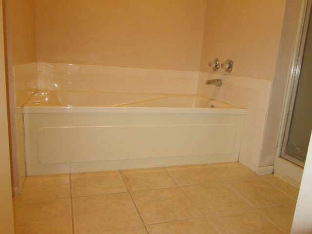 10105 Malaguena Lane NE, Albuquerque, NM 87111