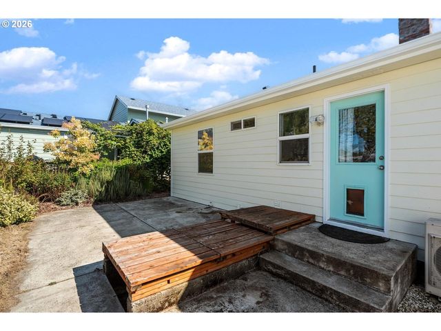 4905 Se 99TH Ave, Portland, OR 97266