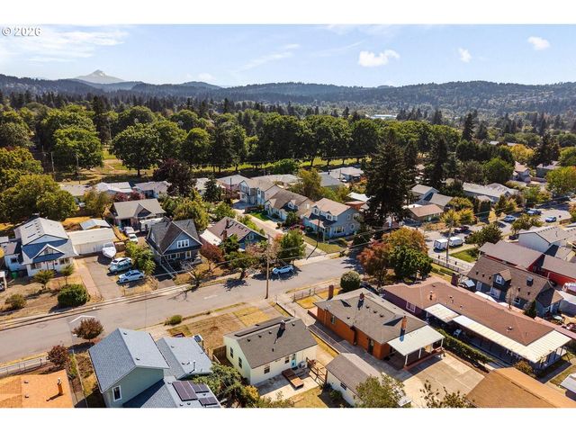 4905 Se 99TH Ave, Portland, OR 97266