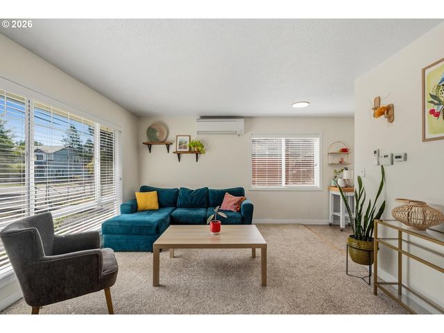 4905 Se 99TH Ave, Portland, OR 97266