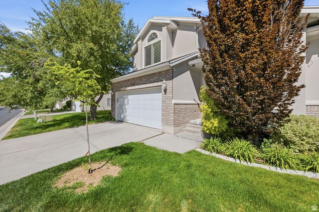 5645 S HIGHLAND PARK CT, Holladay, UT 84121