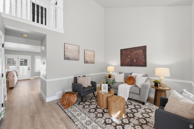 5645 S HIGHLAND PARK CT, Holladay, UT 84121
