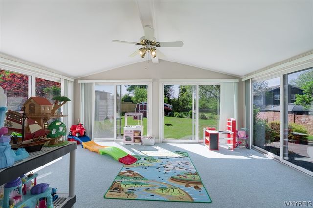 20 Evanshire Lane, Amherst, NY 14221
