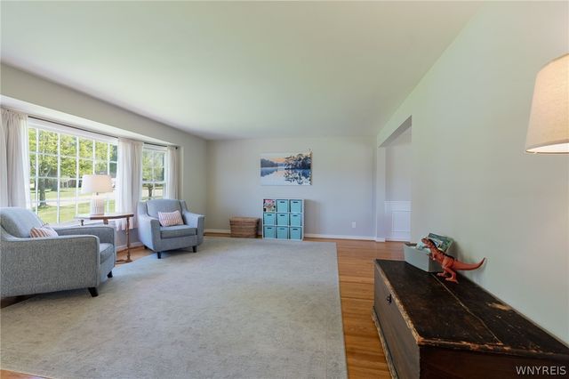 20 Evanshire Lane, Amherst, NY 14221
