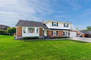20 Evanshire Lane, Amherst, NY 14221