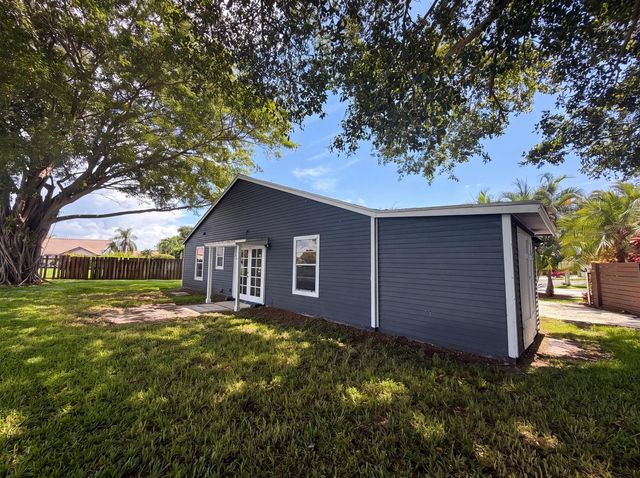9171 Beverly Court, Boynton Beach, FL 33472