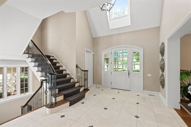 3102 White Oak Lane, Oak Brook, IL 60523