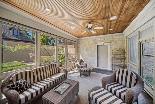 3102 White Oak Lane, Oak Brook, IL 60523