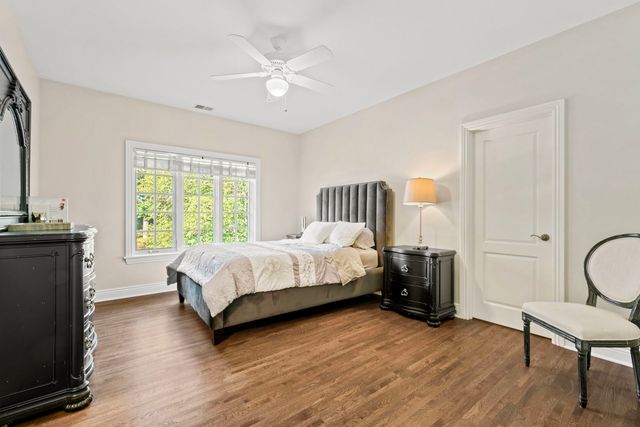 3102 White Oak Lane, Oak Brook, IL 60523