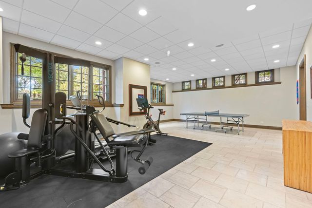 3102 White Oak Lane, Oak Brook, IL 60523