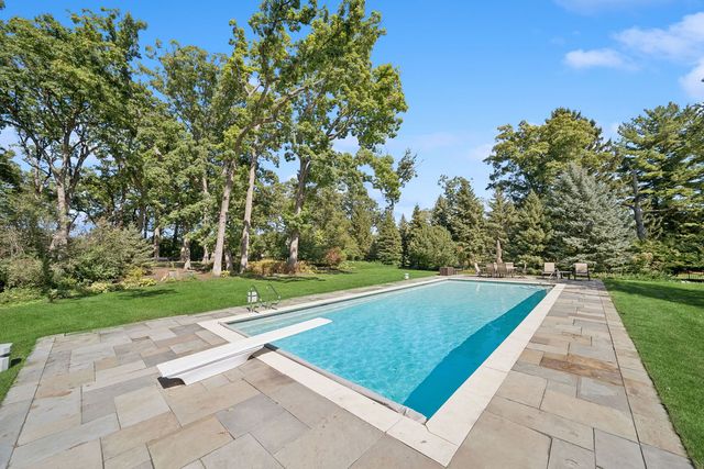 3102 White Oak Lane, Oak Brook, IL 60523