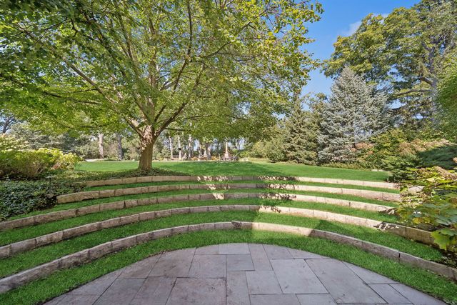 3102 White Oak Lane, Oak Brook, IL 60523