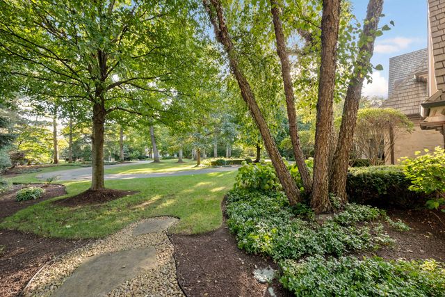 3102 White Oak Lane, Oak Brook, IL 60523