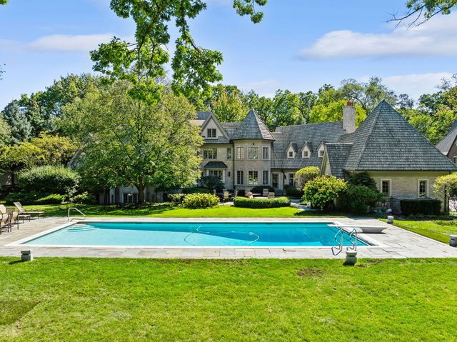 3102 White Oak Lane, Oak Brook, IL 60523