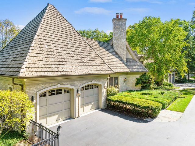 3102 White Oak Lane, Oak Brook, IL 60523