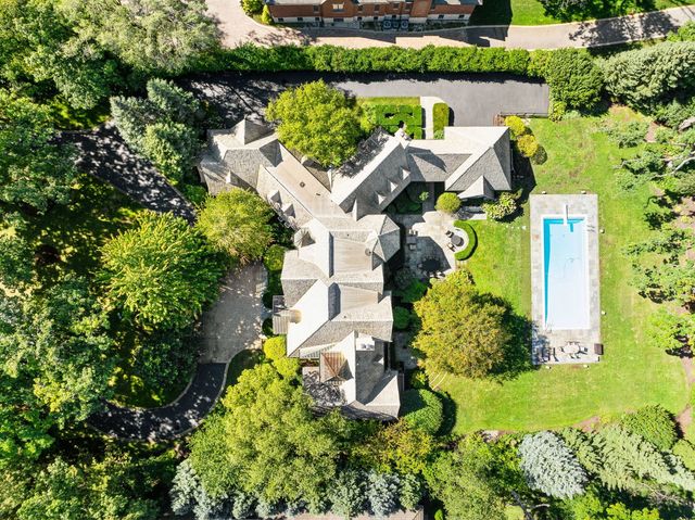 3102 White Oak Lane, Oak Brook, IL 60523