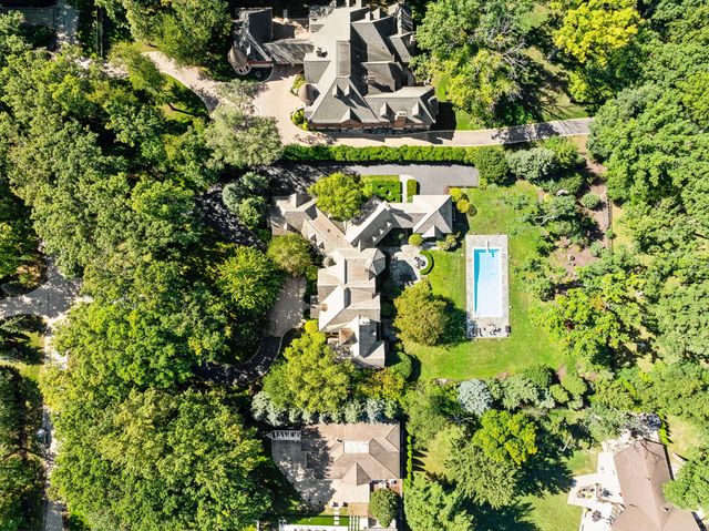 3102 White Oak Lane, Oak Brook, IL 60523