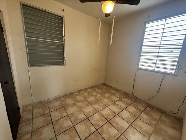 335 30, San Juan, PR 00927