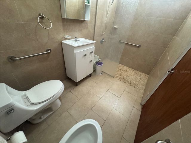335 30, San Juan, PR 00927
