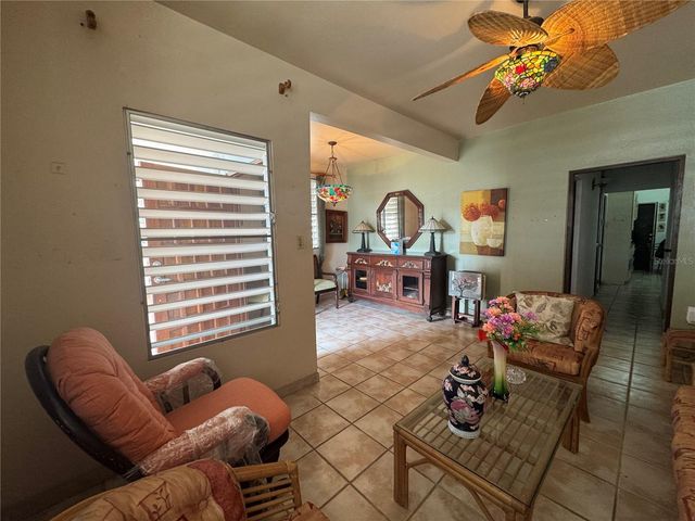 335 30, San Juan, PR 00927