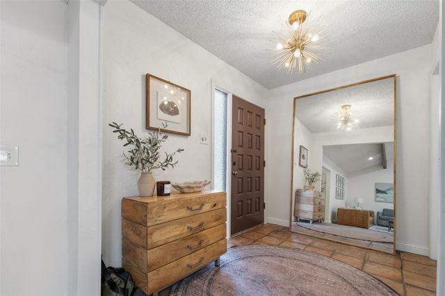 1201 Rockmoor Drive, Edgecliff Village, TX 76134