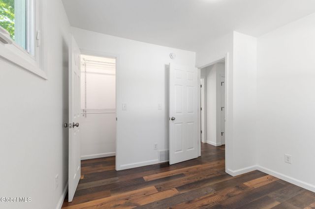 1204 Hemlock Street, Rotterdam, NY 12306